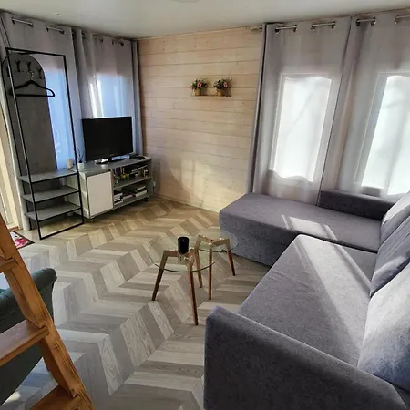 Tiny House Near Nyaraló *